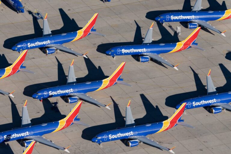 Southwest Airlines Boeing 737 MAX 8 1 scaled e1713989261321
