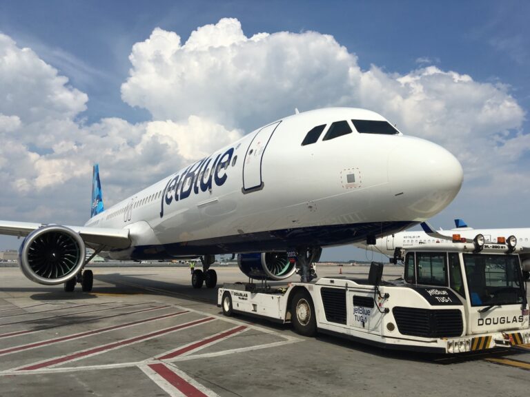 JetBlue A321neo on Tarmac