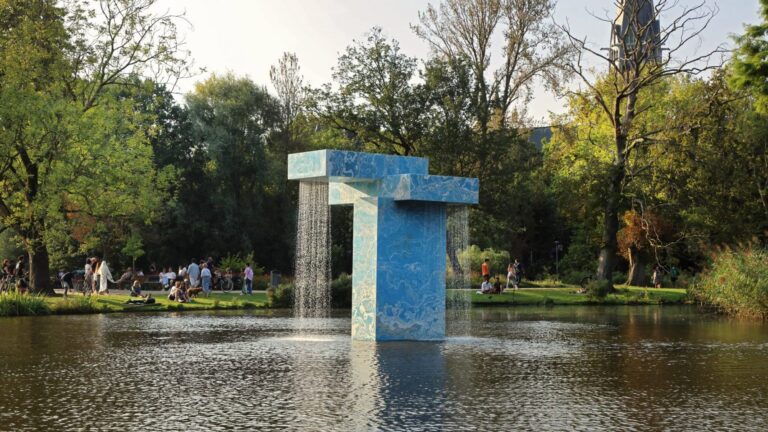 hero2 vondel fountain stacked sabine marcelis installation amsterdam netherlands design dezeen 2364 col 2 1704x1137 1