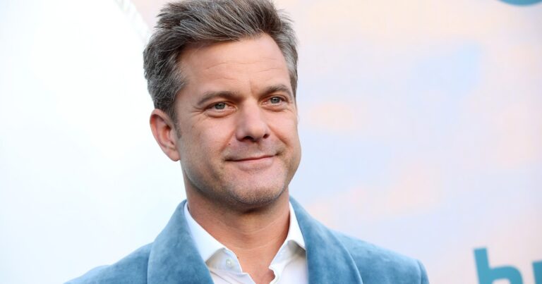 joshua jackson at the