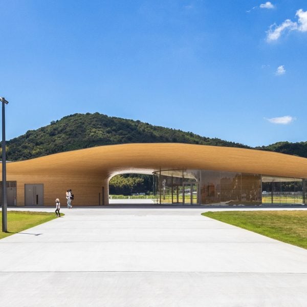 hero bamboo gate kengo kuma community facility japan dezeen 2364 col 0