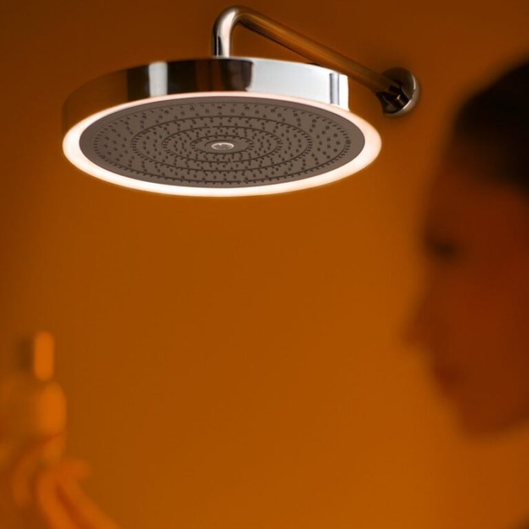 solos showering solutions roberto palomba ideal standard dezeen showroom dezeen 2364 col 1 852x852