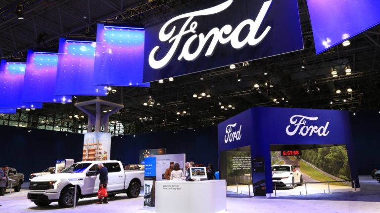 108134333 1746475934139 108134333 1745267151586 NYIAS DeVries 04162025 165